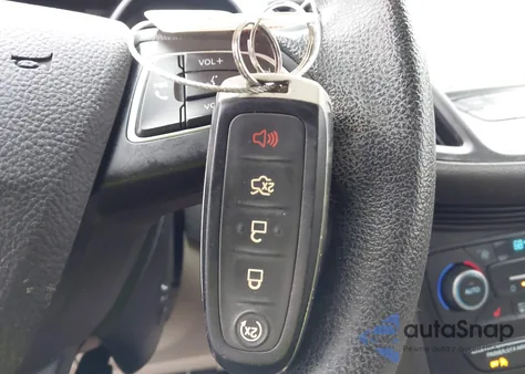 2019 Ford Escape Se from USA, damaged, VIN 1FMCU9GD9KUB65325